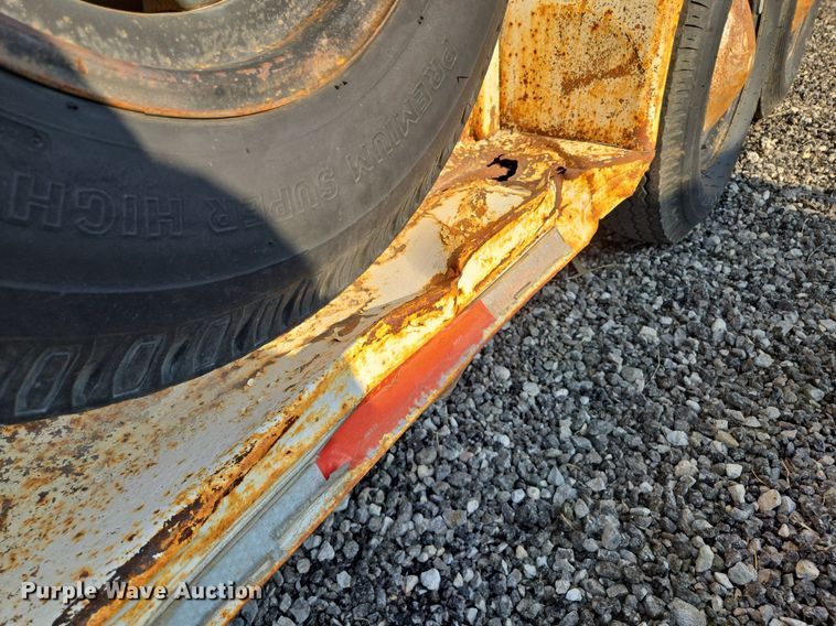 image for item DR8749 1978 W.W Trailer livestock trailer