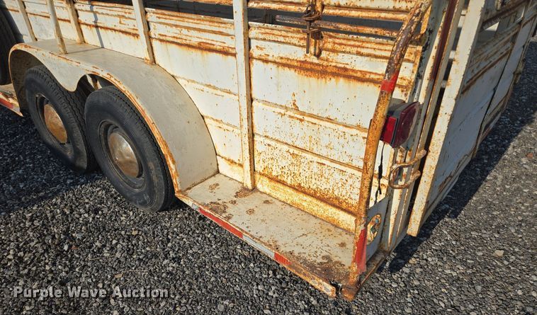 image for item DR8749 1978 W.W Trailer livestock trailer
