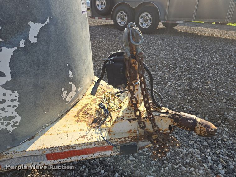 image for item DR8749 1978 W.W Trailer livestock trailer