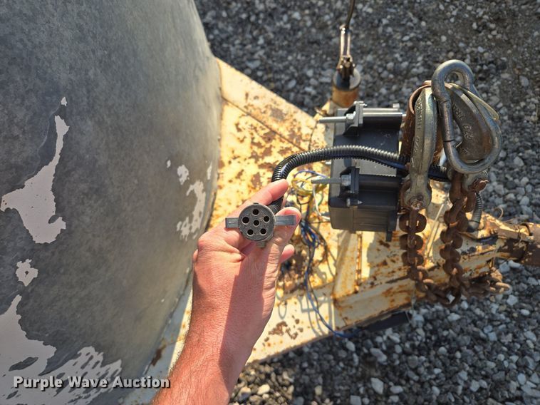 image for item DR8749 1978 W.W Trailer livestock trailer