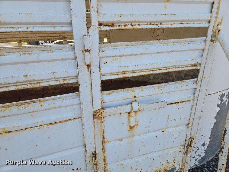 image for item DR8749 1978 W.W Trailer livestock trailer