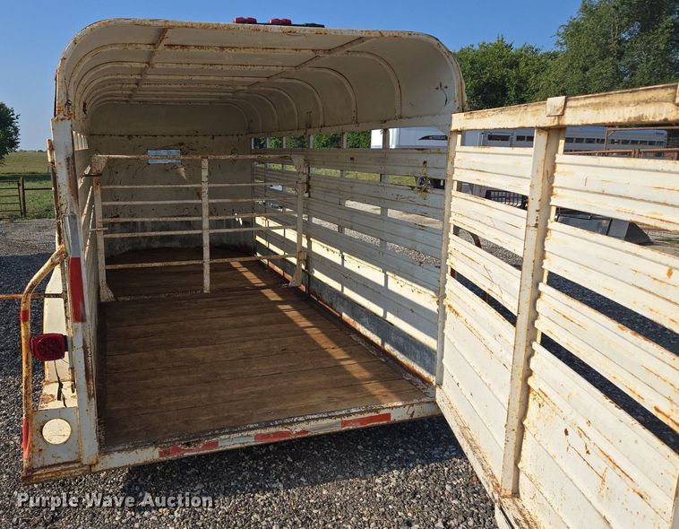 image for item DR8749 1978 W.W Trailer livestock trailer