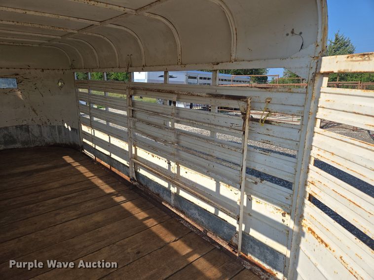 image for item DR8749 1978 W.W Trailer livestock trailer