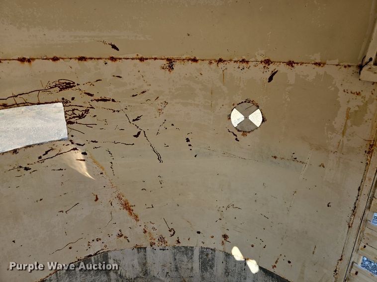 image for item DR8749 1978 W.W Trailer livestock trailer