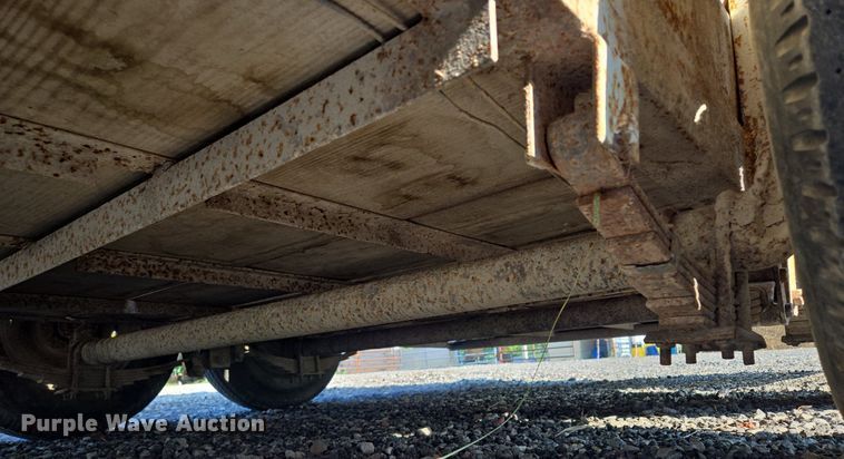 image for item DR8749 1978 W.W Trailer livestock trailer