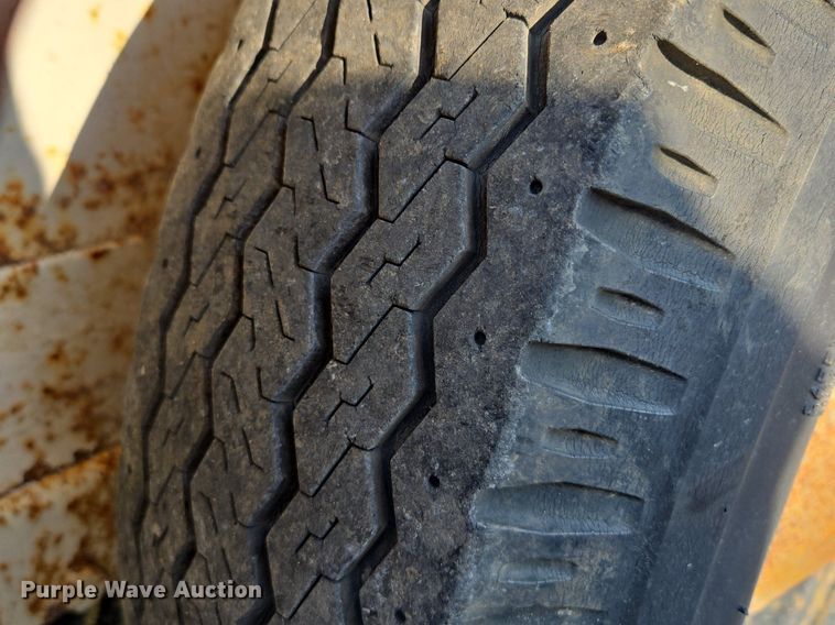 image for item DR8749 1978 W.W Trailer livestock trailer