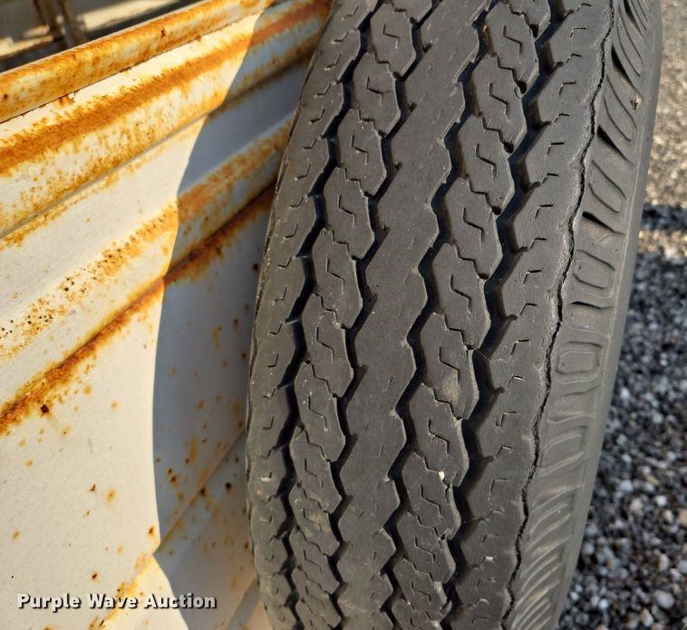 image for item DR8749 1978 W.W Trailer livestock trailer