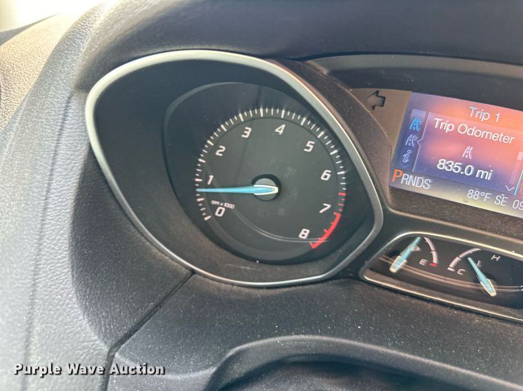 image for item DS4242 2012 Ford Focus SEL 