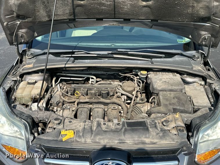 image for item DS4242 2012 Ford Focus SEL 