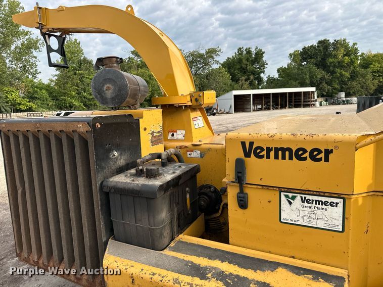 image for item DS4252 2010 Vermeer  BC1500 wood chipper