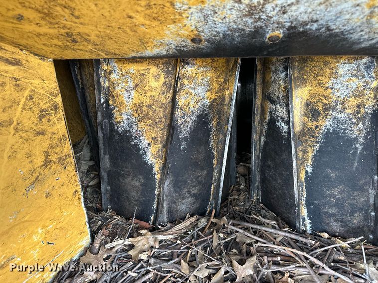 image for item DS4252 2010 Vermeer  BC1500 wood chipper