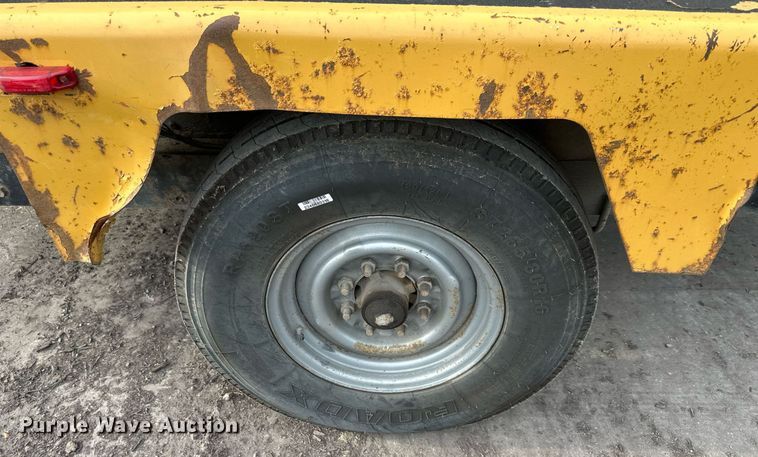 image for item DS4252 2010 Vermeer  BC1500 wood chipper