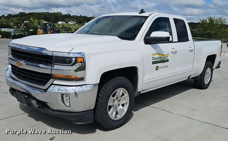 image for item DS4709 2018 Chevrolet Silverado 1500 Double Cab pickup truck