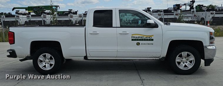 image for item DS4709 2018 Chevrolet Silverado 1500 Double Cab pickup truck