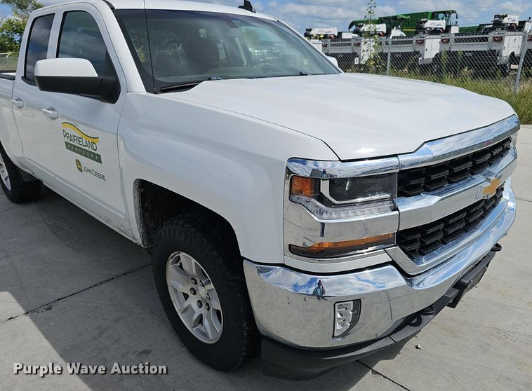 image for item DS4709 2018 Chevrolet Silverado 1500 Double Cab pickup truck