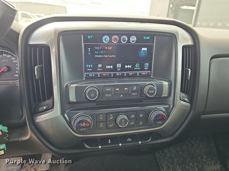 image for item DS4709 2018 Chevrolet Silverado 1500 Double Cab pickup truck