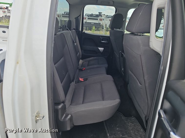 image for item DS4709 2018 Chevrolet Silverado 1500 Double Cab pickup truck