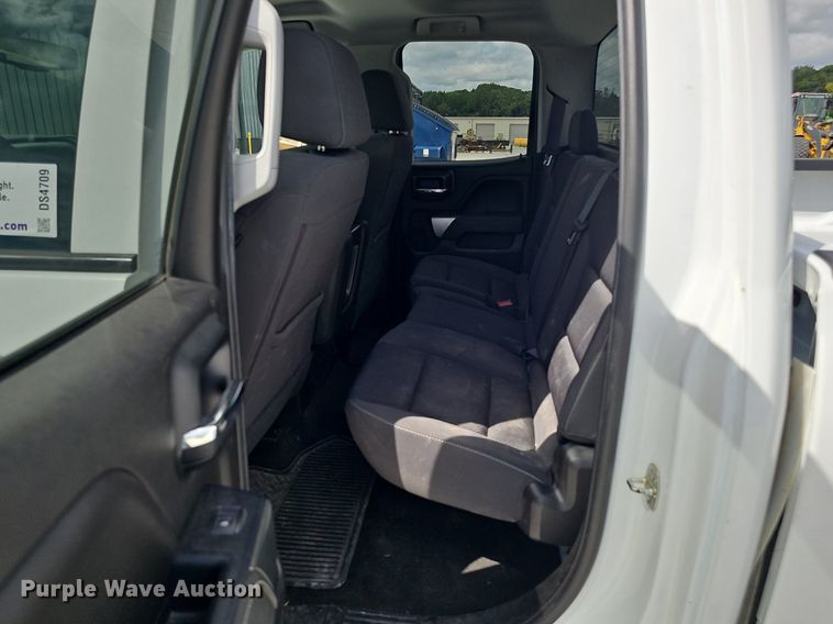 image for item DS4709 2018 Chevrolet Silverado 1500 Double Cab pickup truck