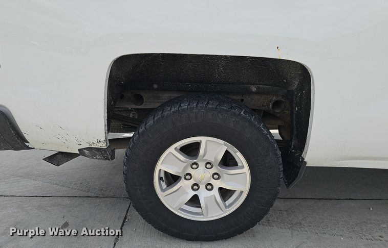 image for item DS4709 2018 Chevrolet Silverado 1500 Double Cab pickup truck