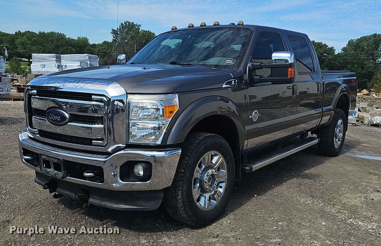 image for item DS4712 2012 Ford F350 Super Duty Lariat Crew Cab pickup truck