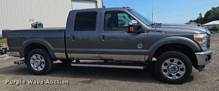 image for item DS4712 2012 Ford F350 Super Duty Lariat Crew Cab pickup truck