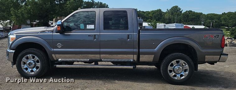 image for item DS4712 2012 Ford F350 Super Duty Lariat Crew Cab pickup truck