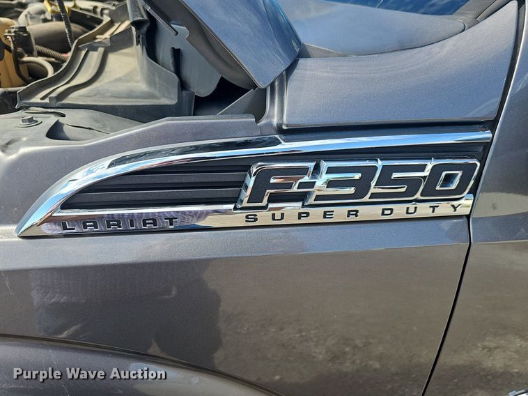 image for item DS4712 2012 Ford F350 Super Duty Lariat Crew Cab pickup truck