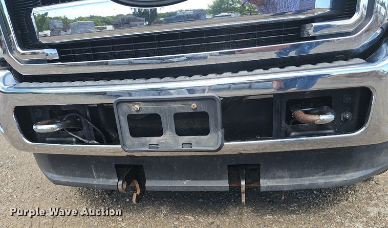 image for item DS4712 2012 Ford F350 Super Duty Lariat Crew Cab pickup truck