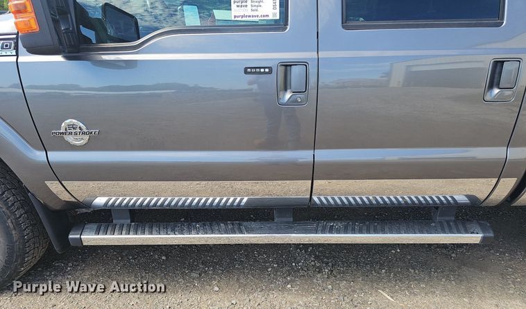 image for item DS4712 2012 Ford F350 Super Duty Lariat Crew Cab pickup truck