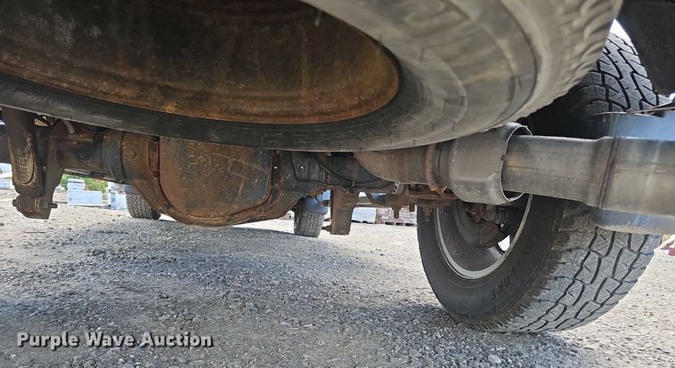 image for item DS4712 2012 Ford F350 Super Duty Lariat Crew Cab pickup truck