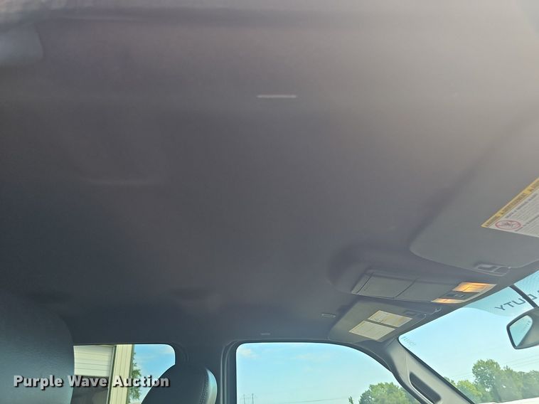 image for item DS4712 2012 Ford F350 Super Duty Lariat Crew Cab pickup truck