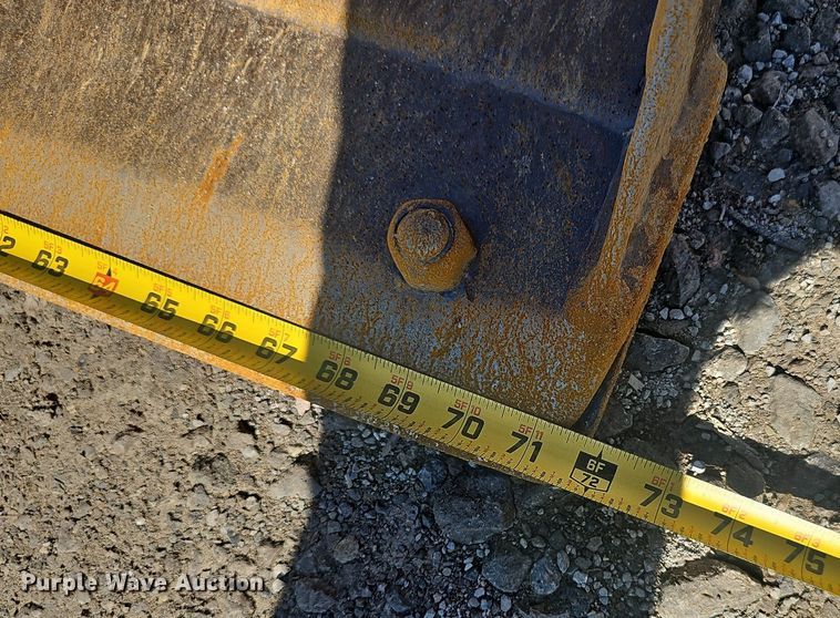 image for item DS4713 2014 John Deere 320E skid steer loader