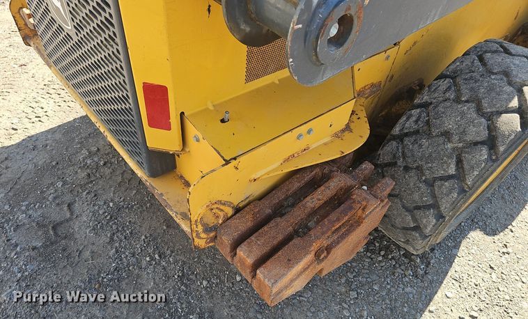 image for item DS4713 2014 John Deere 320E skid steer loader