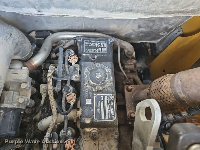 image for item DS4713 2014 John Deere 320E skid steer loader