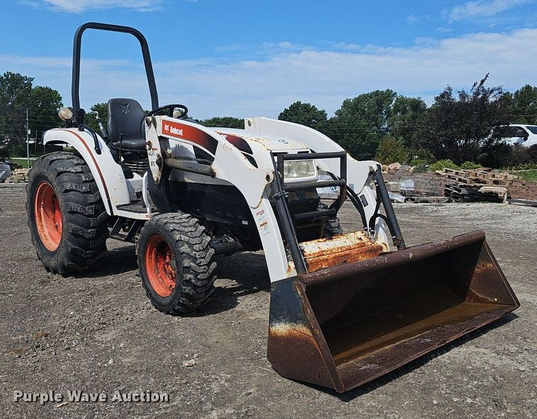 image for item DS4714 Bobcat CT445 MFWD tractor