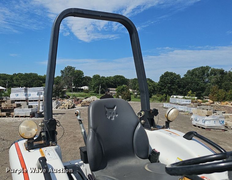 image for item DS4714 Bobcat CT445 MFWD tractor