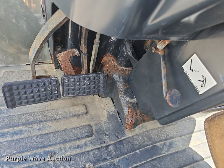 image for item DS4714 Bobcat CT445 MFWD tractor