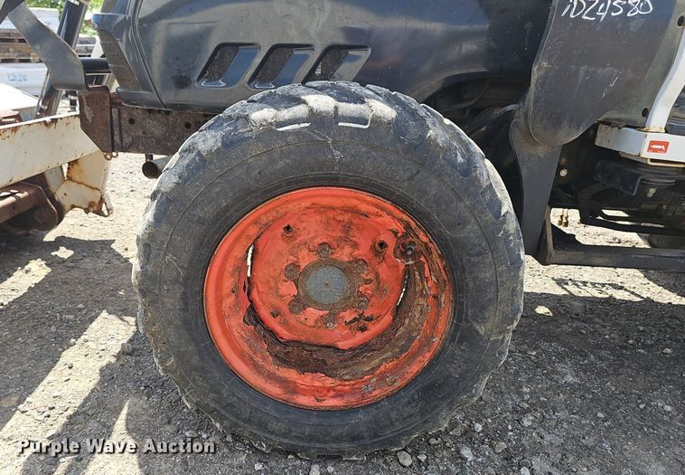 image for item DS4714 Bobcat CT445 MFWD tractor