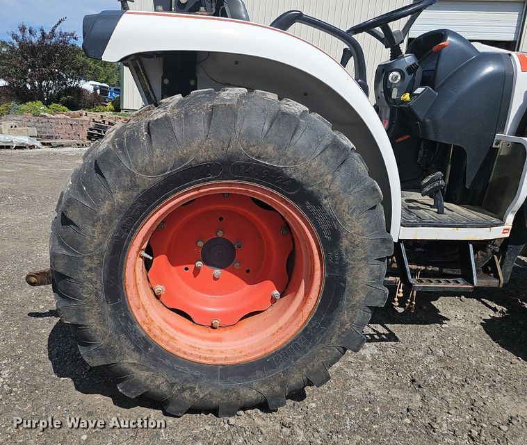 image for item DS4714 Bobcat CT445 MFWD tractor