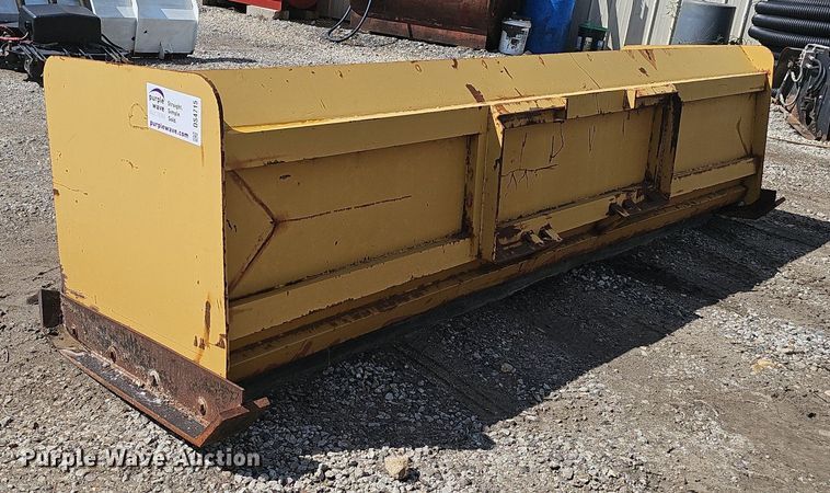 image for item DS4715 Skid steer snow pusher