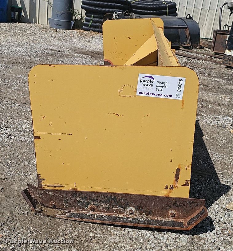 image for item DS4715 Skid steer snow pusher