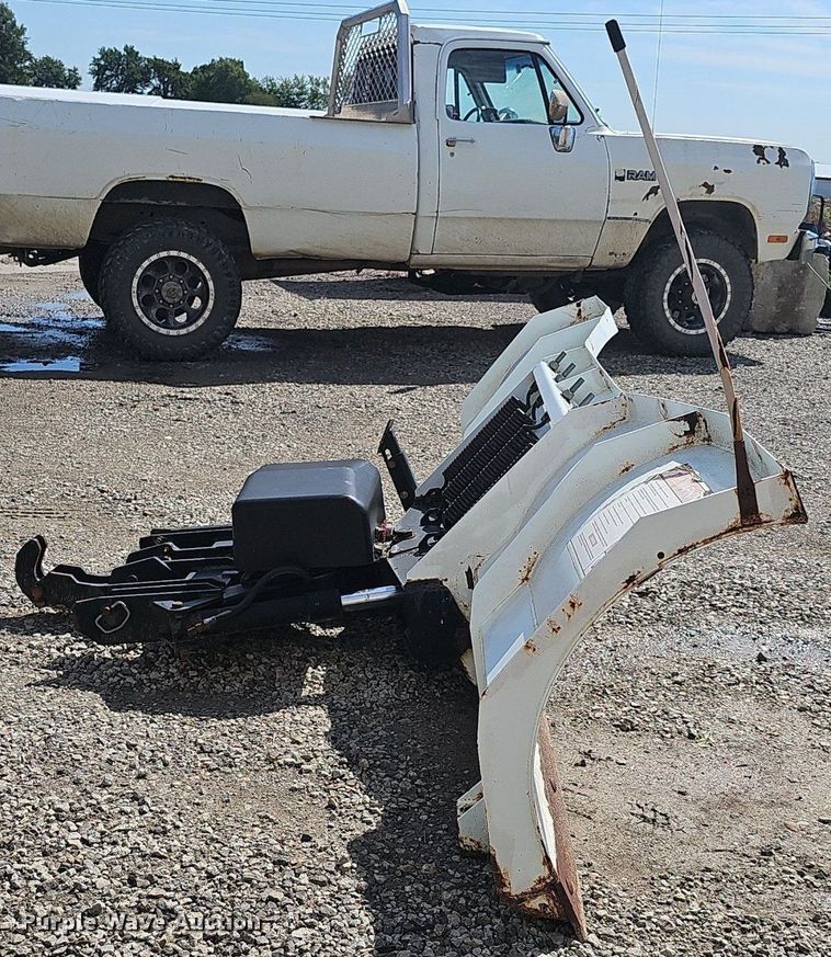 image for item DS4715 Skid steer snow pusher