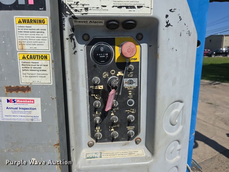 image for item DS4742 2000 Genie Z-30/20N vertical lift