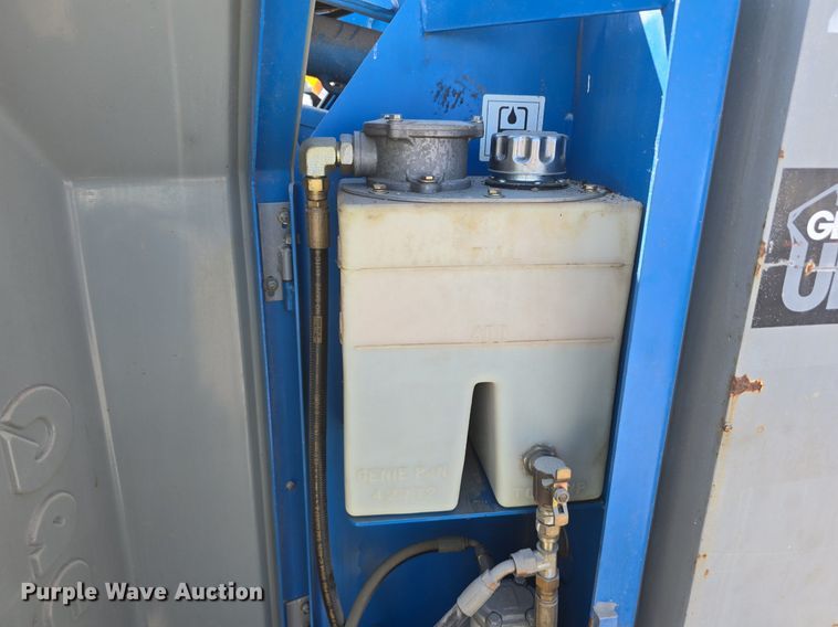 image for item DS4742 2000 Genie Z-30/20N vertical lift