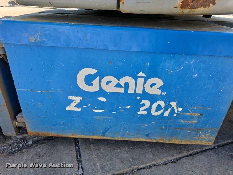 image for item DS4742 2000 Genie Z-30/20N vertical lift
