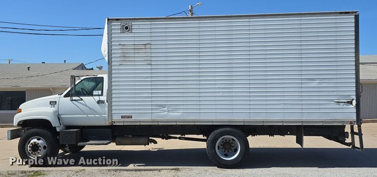 image for item DS4743 2000 GMC C6500 box truck