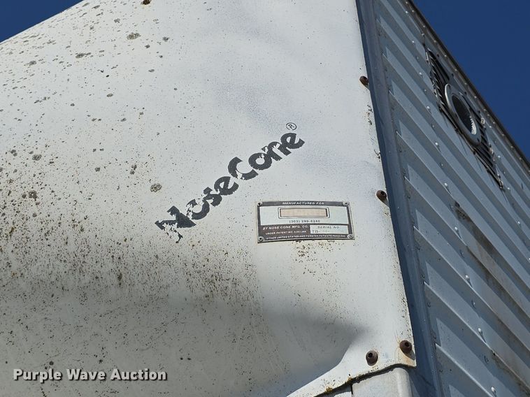 image for item DS4743 2000 GMC C6500 box truck