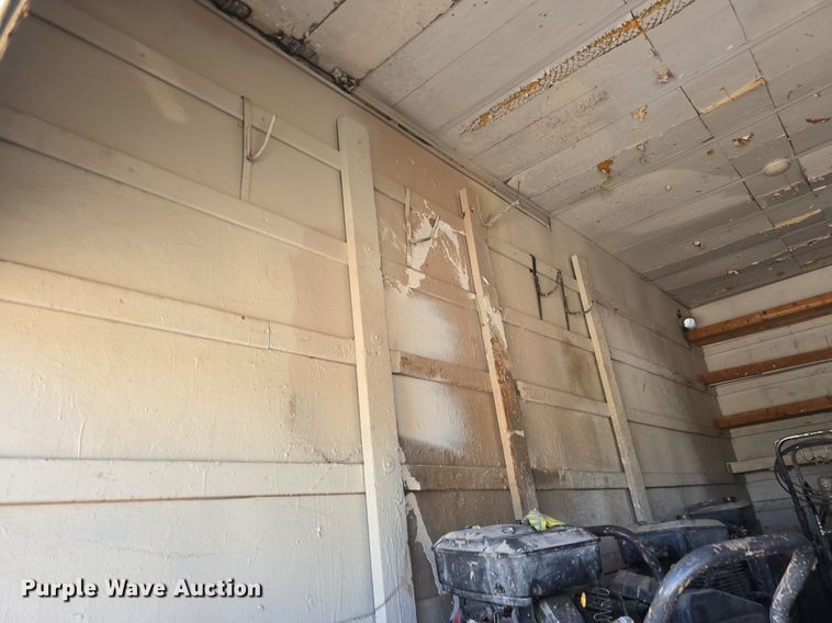 image for item DS4743 2000 GMC C6500 box truck