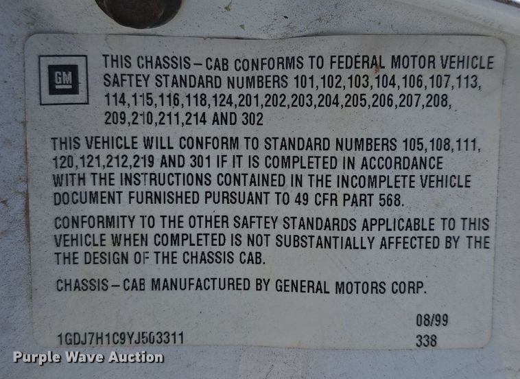 image for item DS4743 2000 GMC C6500 box truck