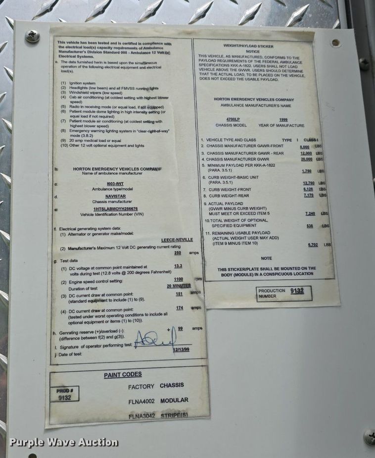 image for item DS4751 2000 International 4700 ambulance